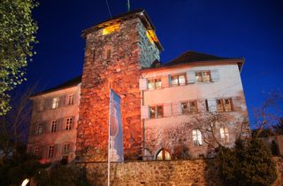 Schauergeschichten im Schloss für Teenager und Erwachsene