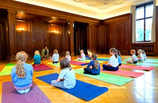 Kinderyoga für MuseumsMäuse: Magie der Farben