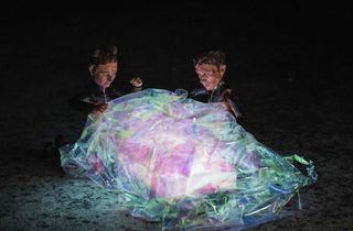 play back produktionen: Wie Ida einen Schatz versteckt und Jakub keinen findet